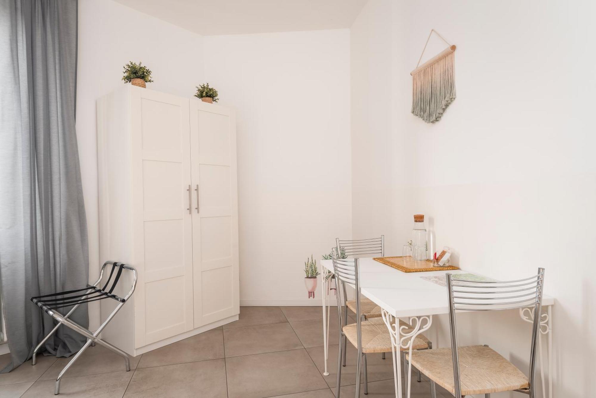 Guesthouse Tree Rooms Modern Bergamo Dış mekan fotoğraf