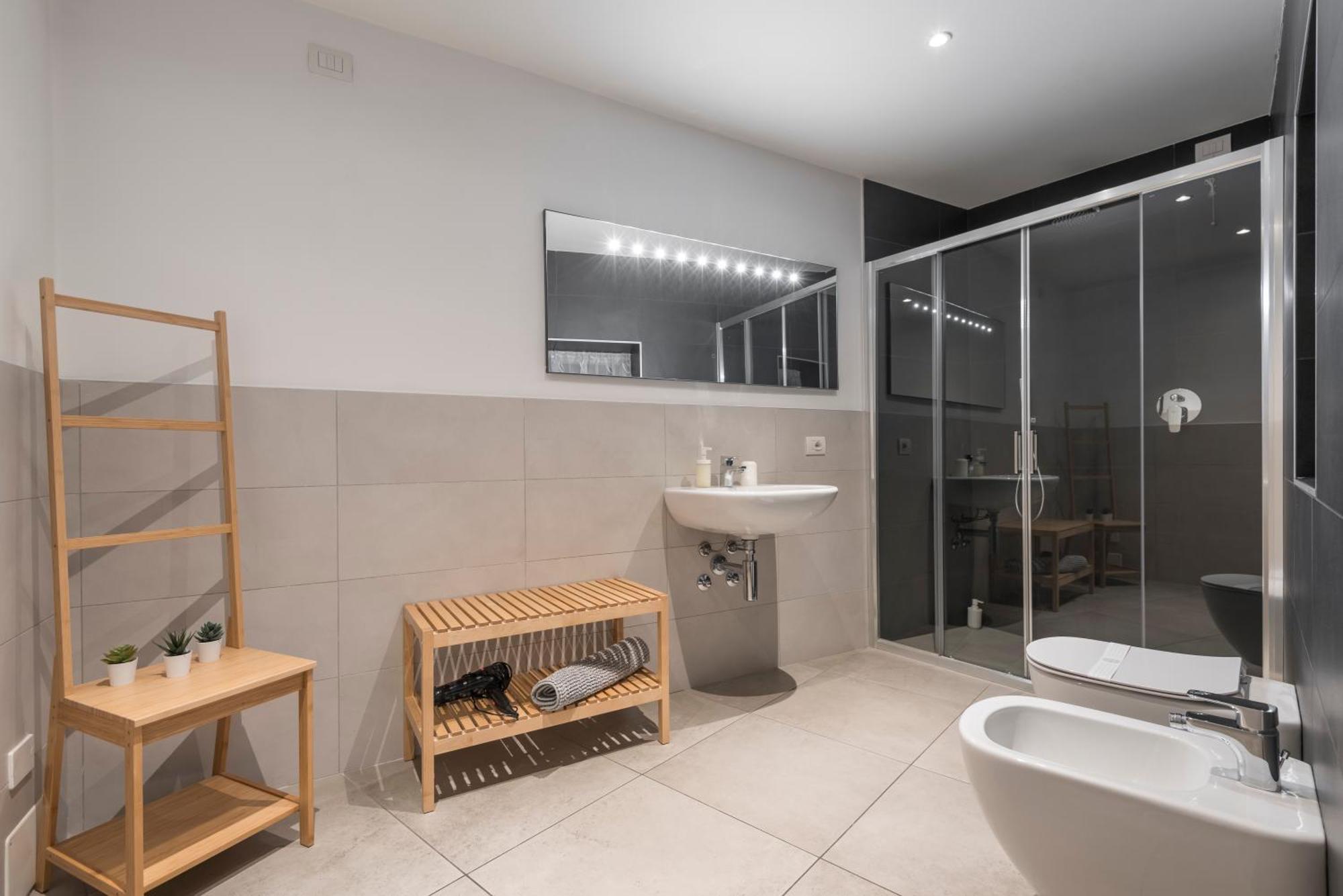 Guesthouse Tree Rooms Modern Bergamo Dış mekan fotoğraf